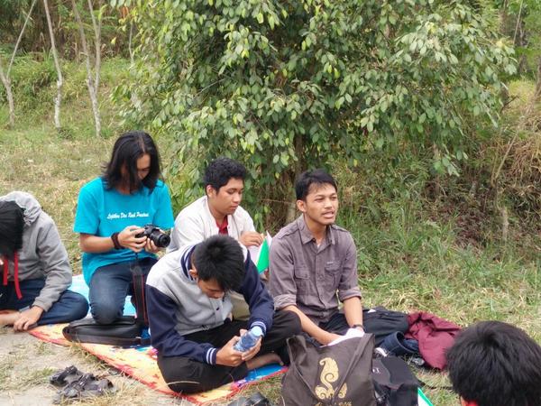 fisika2014_ugm's tweet photo. what we learn at 1# island, be creative and a person with good attitude. http://t.co/28jPziBvgq