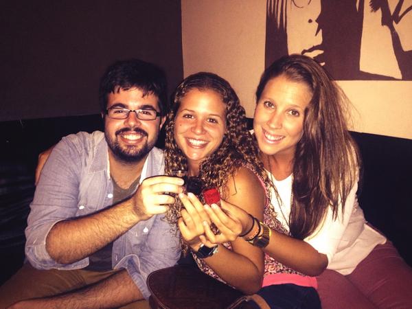 dena_da7's tweet photo. Muy buenísima noche para repetir!!!! @GuilleLebrero @Cris90JS @alerubioorce #dosruletas #muchoschupitos http://t.co/tvUwfzwG5M