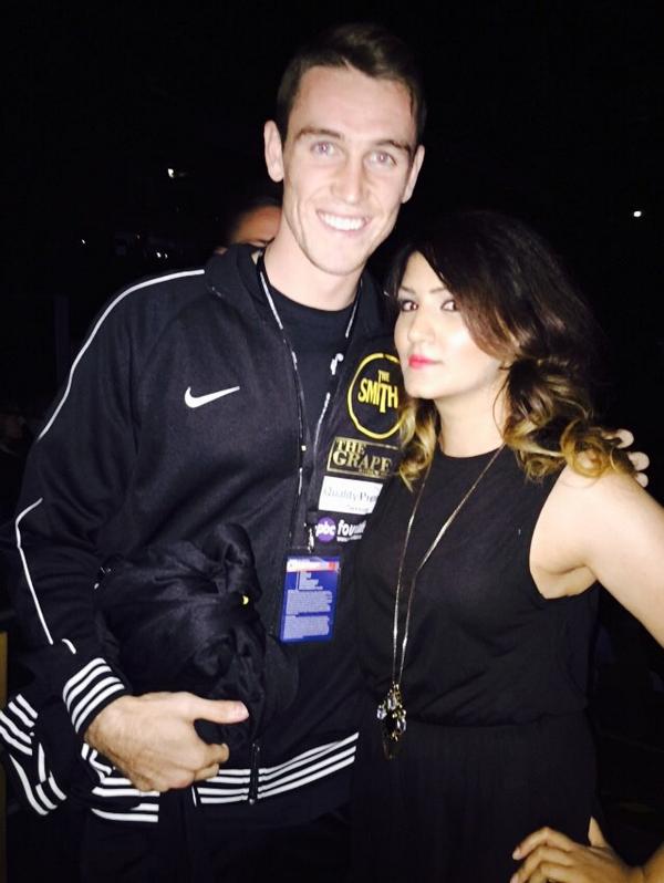 Pagalkuri's tweet photo. Really nice meeting you. @CallumSmith23 thanks for the pic. #TeamSmithBros #TeamSmith #SmithAbraham http://t.co/4vYHTRfncl