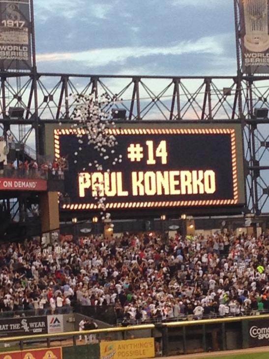 mawk1's tweet image. Balloons released to reveal Paulie's statue!