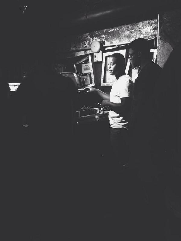 euIVmusic's tweet image. || @_Fractions