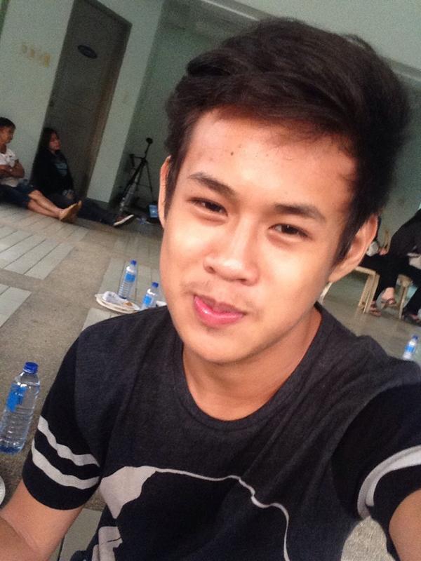 hotfilofans's tweet photo. CUTE MO TALAGA BEBE QUOH @frxnciis http://t.co/sfFpT21BUe