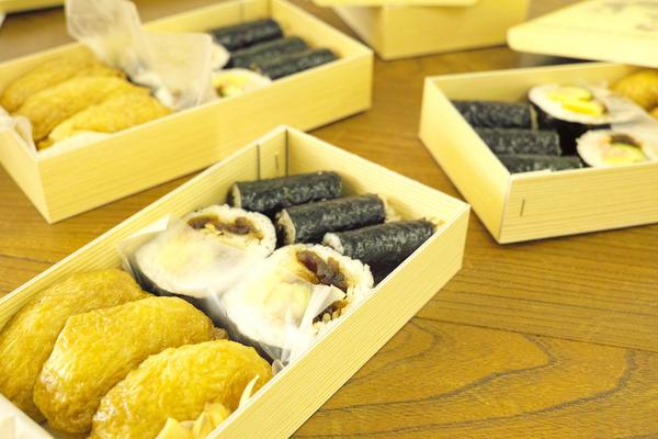 federkasten's tweet image. SUSHI lunch! kanda-shinodasushi.co.jp/frame.htm
#clojurecup
