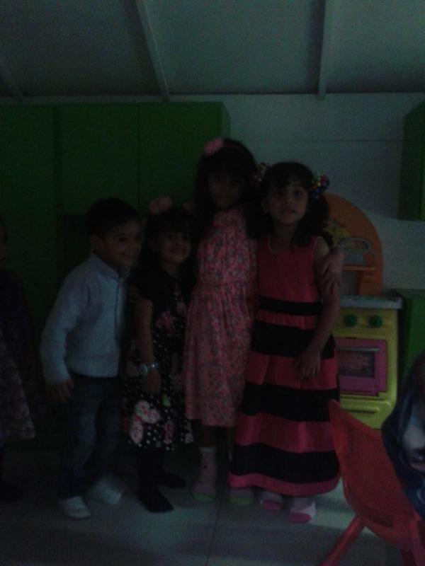 WEINYSHALOM's tweet image. Mis reinas en #mundocolorido