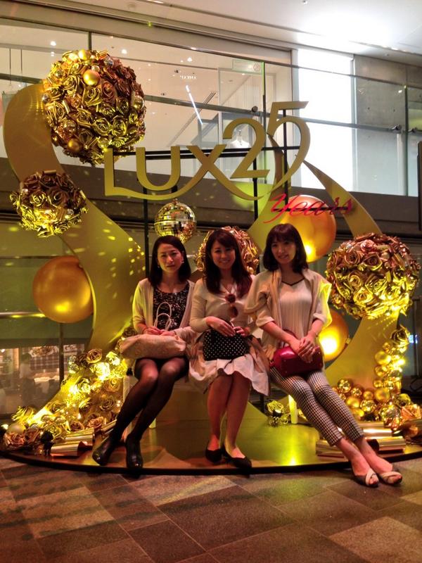makiko0510's tweet photo. #LUX25 表参道ヒルズでLUX25周年イベントやってたので覗いてきました♡ http://t.co/Nhr0id8w7d