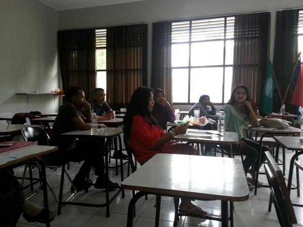 ReuniAkbar2014's tweet photo. Sosialisasi reuni...mana ath yg lainnya... http://t.co/xSAeA21YDp