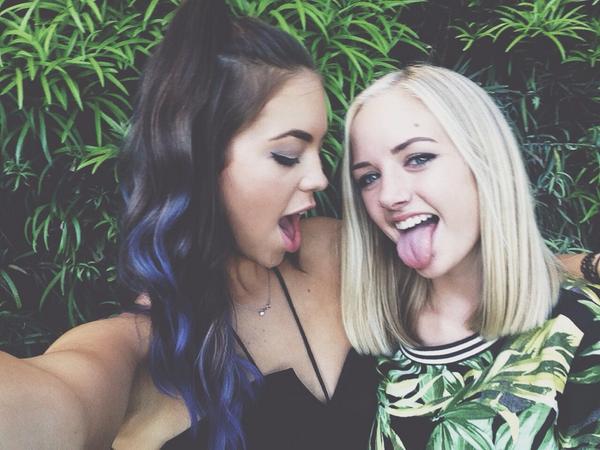 Claudia Sulewski tweet media