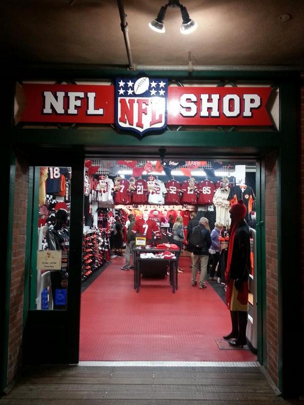 nfl shop pier 39