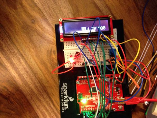 LettySLeon's tweet photo. @Hackbright #progressProject with#Arduino @MariaRivera#womenintech #csitin3 http://t.co/ADnuDEc2nw