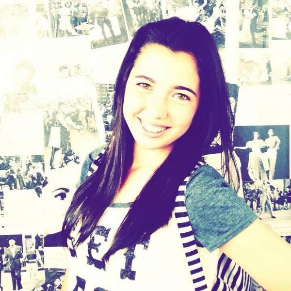 Zell047's tweet photo. Birthday Girl :D 
Lief Jou ♡x @MegZ258 http://t.co/LZZwFNOkES