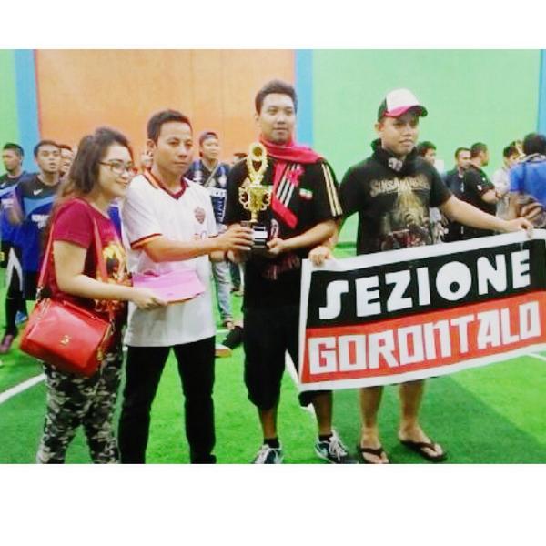 fahri_hasan's tweet photo. Runner up &amp; the best supporter ilcapitano cup anniversary RCIG Cc: @MilanistiOrId @MIsezGorontalo http://t.co/qC8NbkuzT5