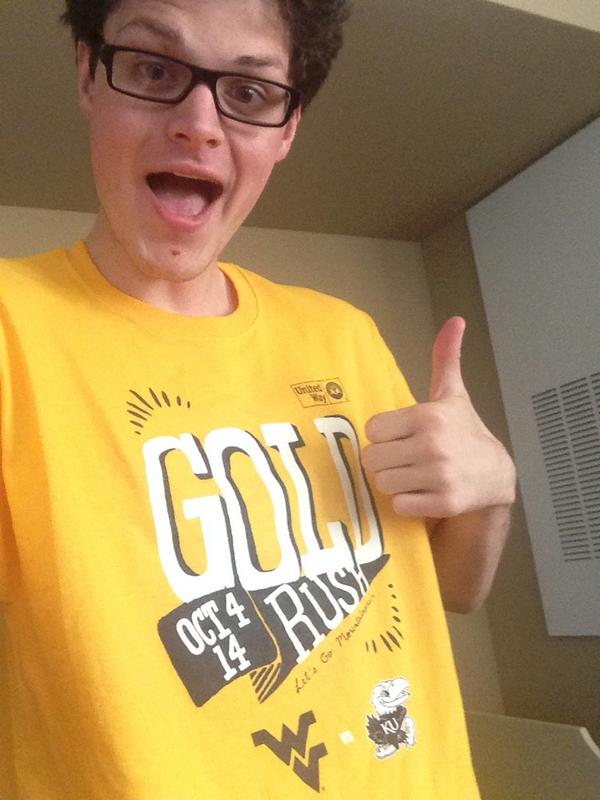 ChrisRHickey's tweet photo. 1 reason I bought my Gold Rush shirt was to feel a part of the group on game day! Get 1! #NeedForAffiliation #MKTG315 http://t.co/YXNem8DfQl