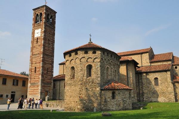 paolocosta's tweet photo. Il romanico di #Agliate, a #Carate #Brianza. #villeaperte #phbm2014 #arte http://t.co/R8kEkHOBvw