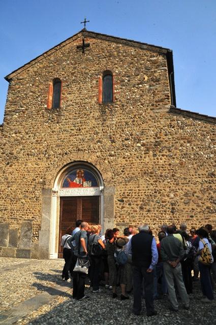 paolocosta's tweet photo. Il romanico di #Agliate, a #Carate #Brianza. #villeaperte #phbm2014 #arte http://t.co/R8kEkHOBvw