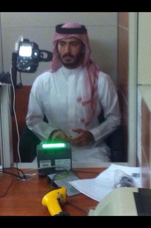 manoosh_1998's tweet photo. امير كردي "سعودي " لكن مايتكلم عربي 

طناخه مو..  😉" http://t.co/7EjjtRAHAd