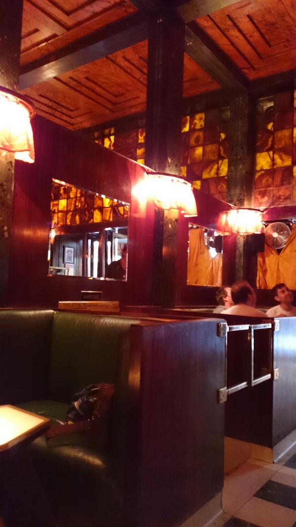 DomusWeb's tweet image. The American bar designed by #AdolfLoos in 1908
#viennadesignweek