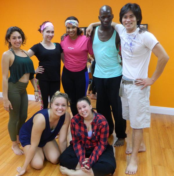 KeenanRcarter's tweet photo. “@JocelinAlbor: @YoungINCLA !! http://t.co/bDMvgRW22u” check it out if can, Great Artists at work