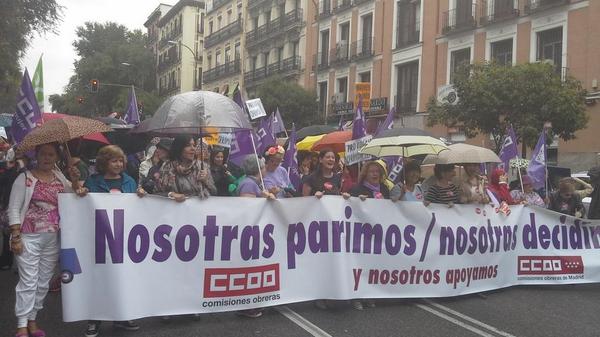 Bloque de <a href="/ccoo/">Comisiones Obreras</a> en #28SAbortoLibre 
En cabeza Ana Herranz, Pilar Morales y <a href="/evaCCOO/">Eva</a> 
#AbortoLibre #AbortoLegal