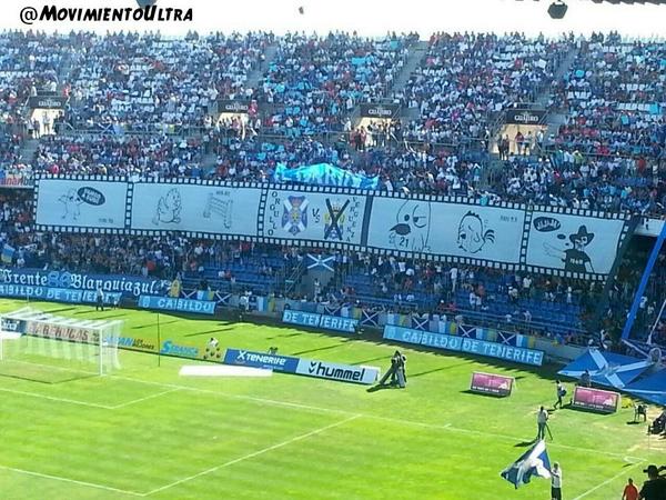 MovimientoUltra's tweet photo. Tifo del Frente Blanquiazul en el derbi entre Tenerife - UD Las Palmas "CANARION POR SALTARIN TE QUEDASTE SIN SUBIR" http://t.co/ybwJKUfa7Y