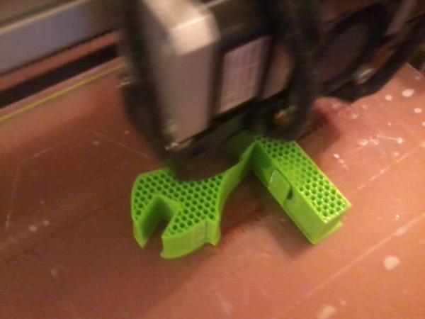 libreobjet's tweet image. First hook in production #designseptember #workshopLO