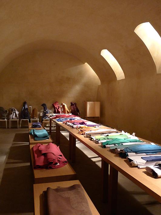 DomusWeb's tweet image. Shoe Manufacture RUDOLF SCHEER &amp;amp; SÖHNE. We visited their enchanting lab-shop. View of the basement #viennadesignweek