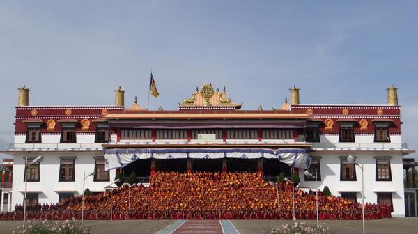 他們是哲蚌寺Loseling寺院僧人2014年