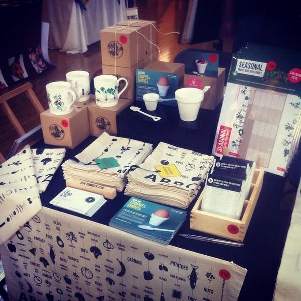 lahlastudio's tweet image. Ready to go! #squeezeitallon #tinytable #IntrigueEmporium #justopened #Shoreditch