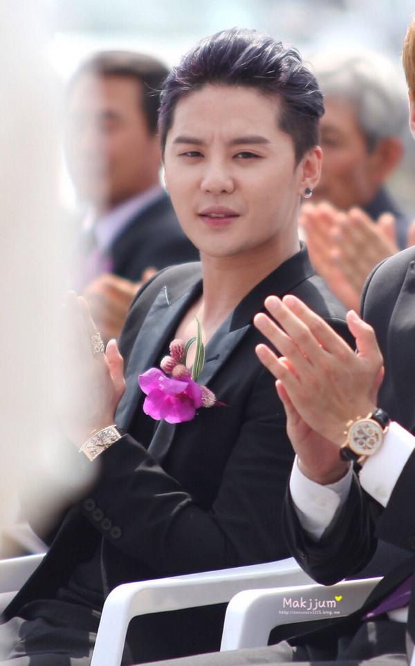 XIA_Picnic's tweet photo. 토스카나 호텔 개관식 김준수 이사님❤️
(소풍홈페이지 보수공수가 아직 끝나지 않은 관계로 트윗으로 몇장 올려요~^^;;) #XIA #TOSCANA (@makjjum) http://t.co/MFqux4GoFe