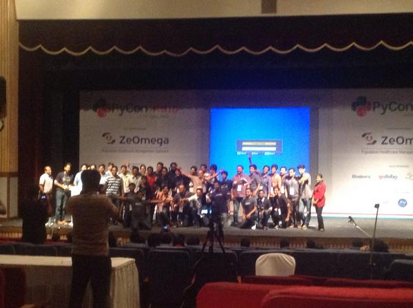 jayesh_v1's tweet photo. Hats off to #PyConIndia2014 volunteers @pyconindia http://t.co/syGPgijaHO