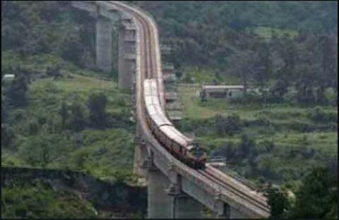 NDCindia's tweet photo. Indian railway 🚄 http://t.co/0QhYFVb8me