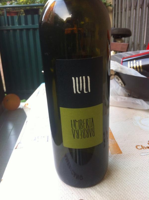 camillimax71's tweet image. Stasera si pasteggia con i naturali di #Iuli, #barbera Umberta 2011 quanti lo conoscono? @TheWineHub @percorsi_divino