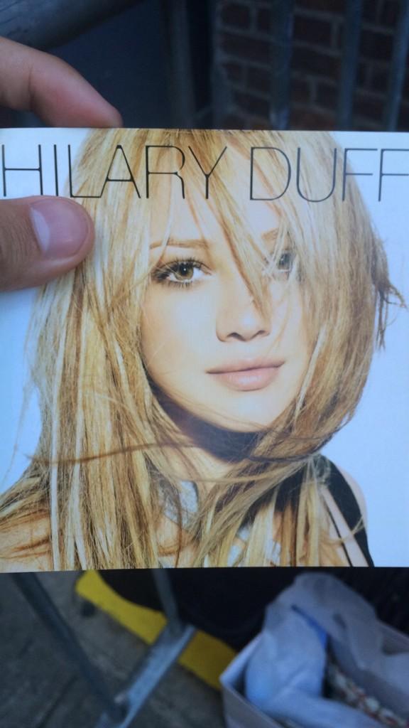 HAPPY BIRTHDAY HILARY DUFF!!! 