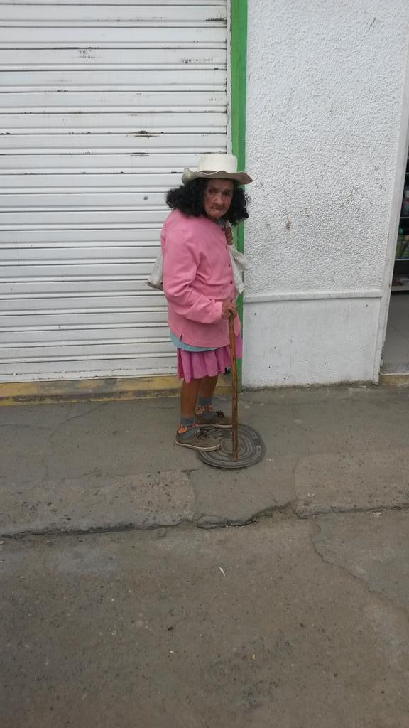 pielrojacuento's tweet photo. La mamá de los Umpa Lumpas http://t.co/B5N87MI3KI