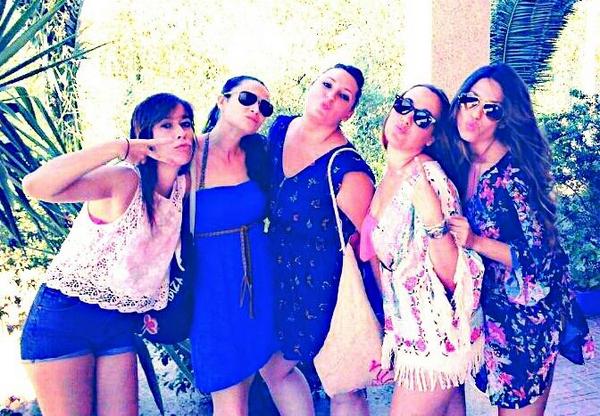 Almufr_7's tweet photo. Y es que.... necesito otraaa @StibyDiez @romori6 @VioletaFdez @Yolandalopa bexitossss http://t.co/cfvbylIPP7