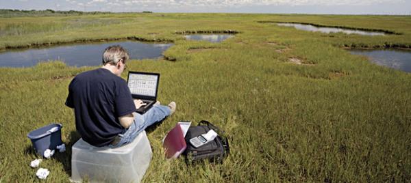 johnpaulhayes's tweet image. “How to Survive Working with Remote Collaborators” – #AltDevBlogADay – altdevblogaday.com/2013/10/02/rem…