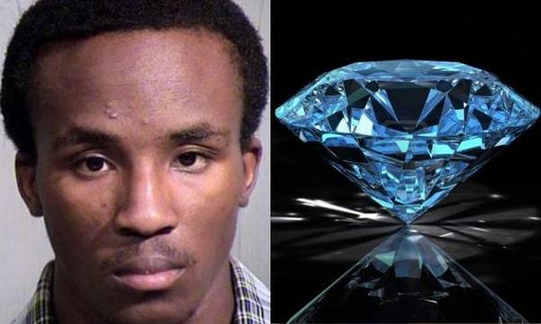 larepublica_pe's tweet image. Genio roba diamante de $160 mil pero lo cambia por $20 de marihuana ow.ly/C2pCH