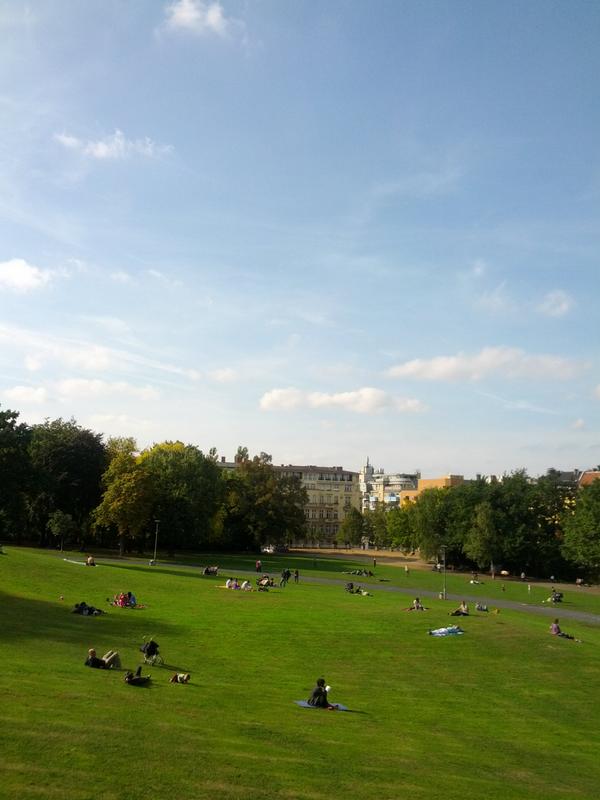 bakebrain's tweet photo. Summerishy. http://t.co/zojibxUS11 http://t.co/6HGgOPu392