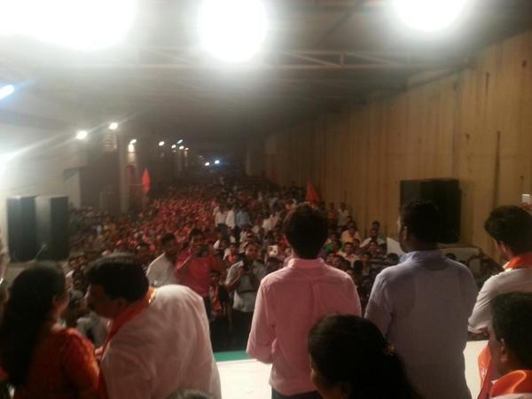 nikvaibhav3's tweet photo. आत्ता येणार माझ सरकार.
#mission 150
#UThamaharshtra
#UTforCM http://t.co/kf6x7z0zOm