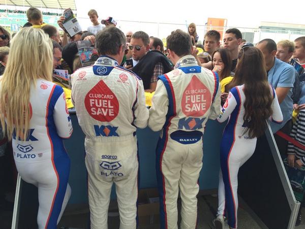tr_howard's tweet image. Awesome team, awesome group of people at the @KXEnergy #FuelSave team. Great buzz in the garage!