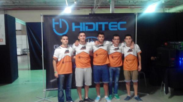 GFA__Team's tweet photo. Nos hemos dado una vuelta y hemos pasado por el stand de @Hiditec  un placer #GoGFA http://t.co/JfItoD9qWA