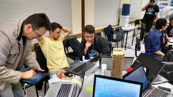 iColini's tweet image. Aluga Aí esse eu compartilho #swpato