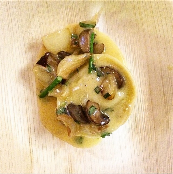 DinnerLab's tweet photo. Shout out to Chef Russell Jones for his Tete de Cochon Ravioli! #NOM #dinnerlabDC http://t.co/Nath3Hatog