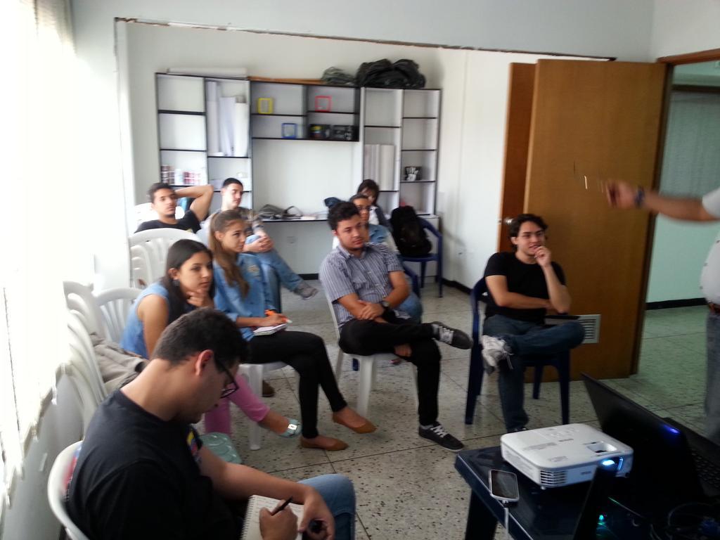 Embedded image permalink