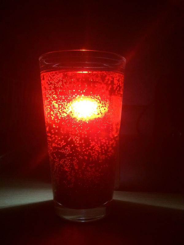 GiveD7DaysAWeek's tweet image. Shit it&apos;s sick #strawberryfanta #fanta #iphonelight