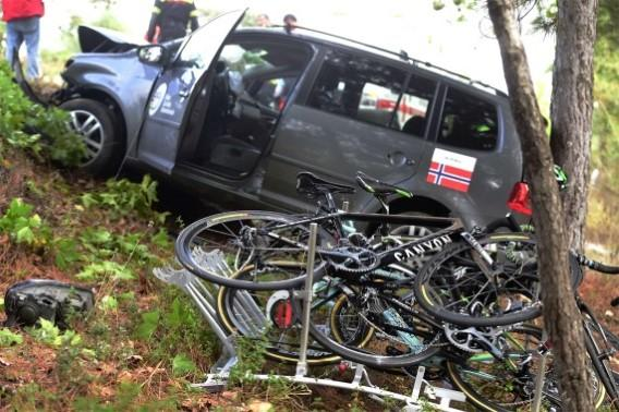 XaviLlobetS's tweet photo. En el Mundial de #Ponferrada2014 algún equipo, como el noruego, ha tenido problemas con el suelo mojado. #TheBackSide http://t.co/0bWo8TXKUd