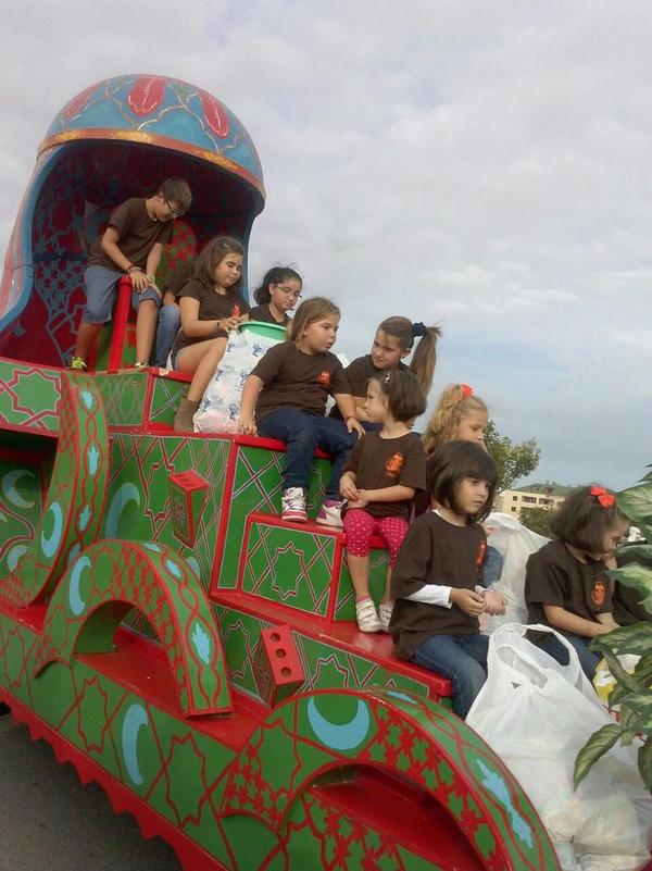 FallaFiliberto's tweet image. Preparats per participar en la cavalcada de les festes de Sant Miquel a Catarroja