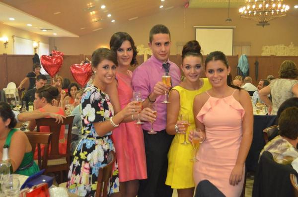 anafm97's tweet photo. Boda Angelita y Tomás http://t.co/KY8ntYKauW