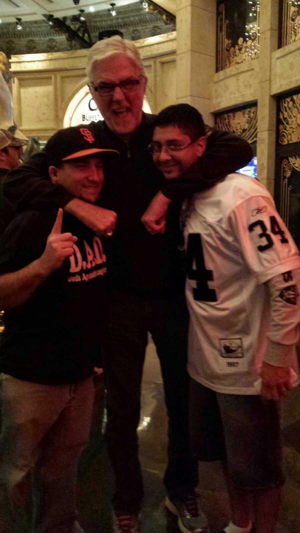 KrazyCoDKillz's tweet photo. #csnbafanphoto Brad Durso and Ronnie Arreola from San Jose with our favorite broadcaster. #sorrykuip http://t.co/2wAo4aPaiO