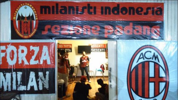 <a href="/acmilan/">AC Milan</a> <a href="/Milanello/">AC Milan News</a> <a href="/MilanistiOrId/">Milanisti Indonesia</a> beres2 basecamp MIsP [015] stlh nobar #CesenaMilan, Cc <a href="/MIsezPadang/">Milanisti Padang</a> #weareacmilan