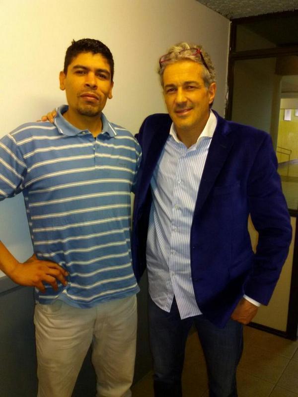 MisterNo_'s tweet photo. Se hace el que hay que matar a todos los chorros y que esta en contra de la justicia  y después hace esto, un payaso. http://t.co/JbBow1eBrP